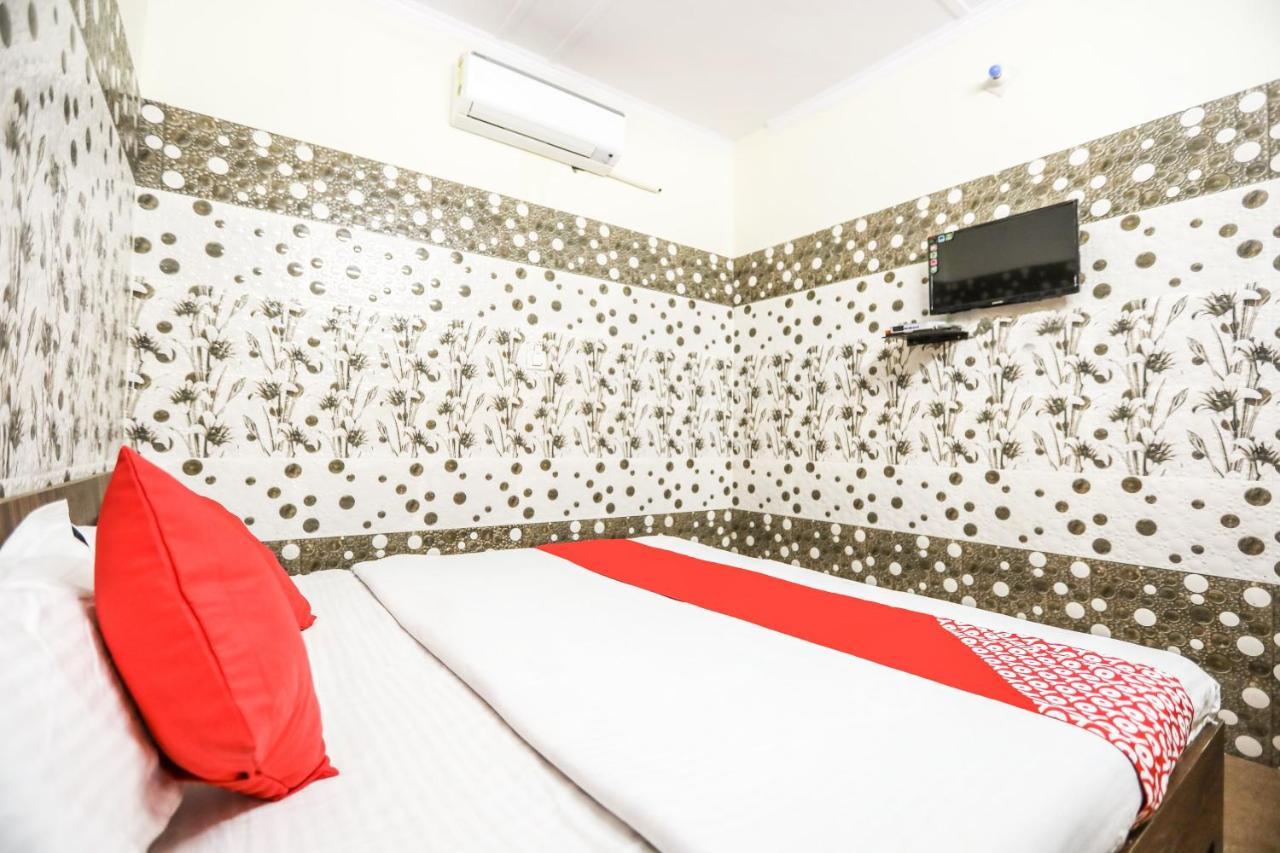 Oyo 71693 Starlight Hotel Ganganagar Экстерьер фото